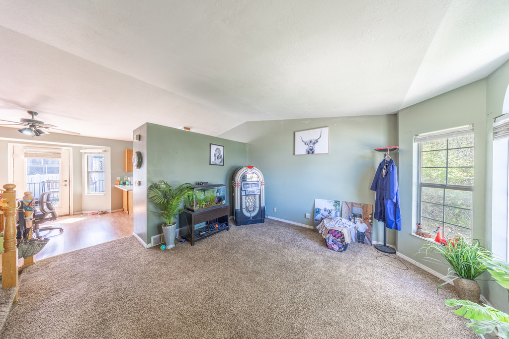 4544 S GLASMANN WAY Ogden, UT 84403