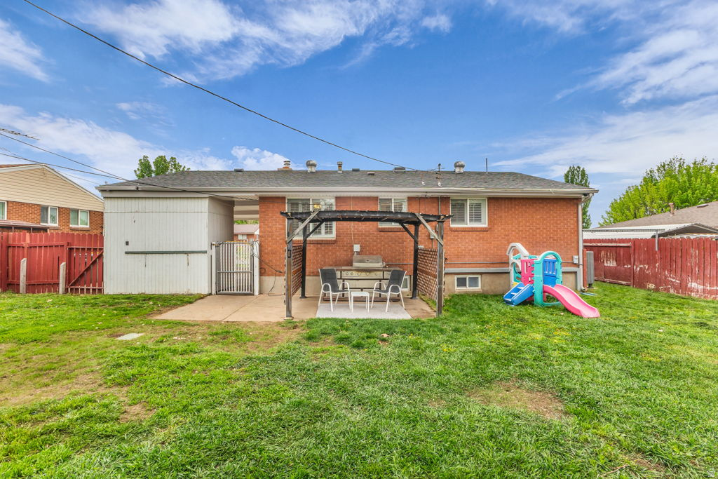 112 W 350 N Clearfield, UT 84015