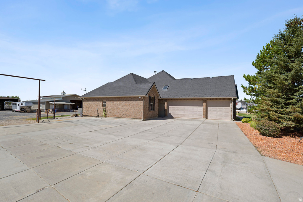 1829 W HERITAGE RANCH DR Farr West, UT 84404