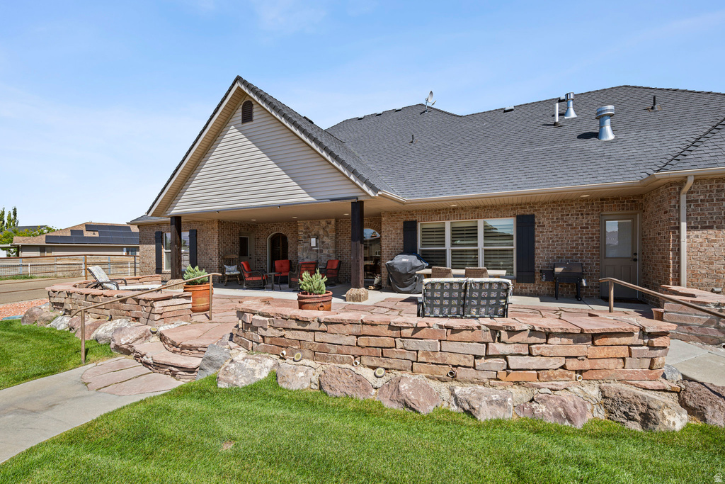 1829 W HERITAGE RANCH DR Farr West, UT 84404