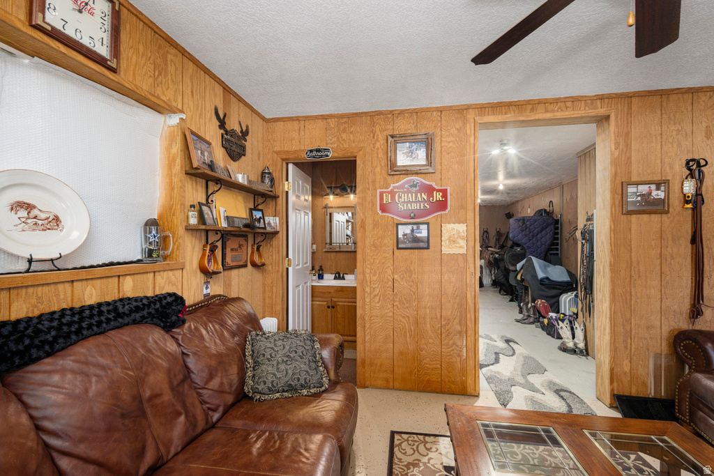 1829 W HERITAGE RANCH DR Farr West, UT 84404