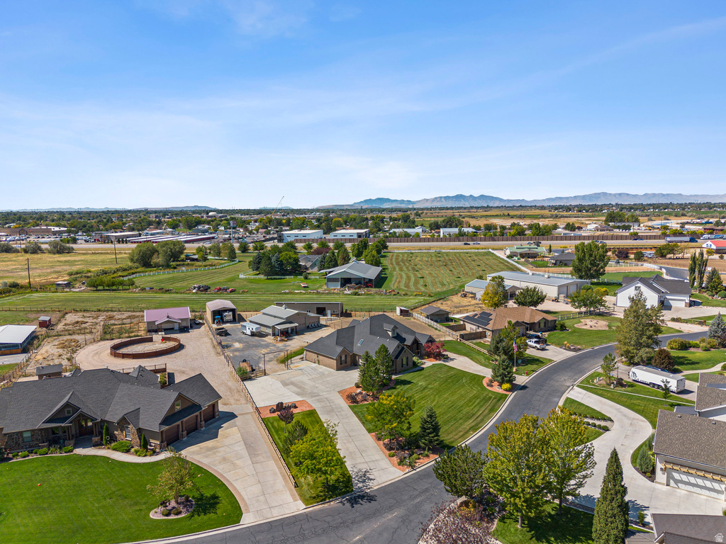 1829 W HERITAGE RANCH DR Farr West, UT 84404