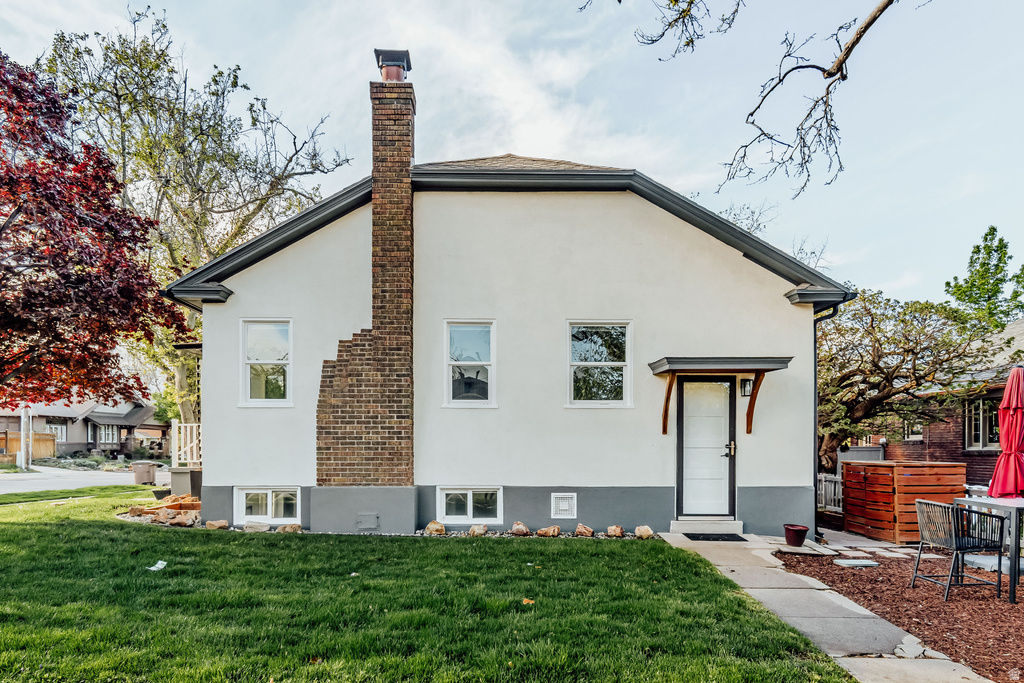 1934 S 1400 E Salt Lake City, UT 84105