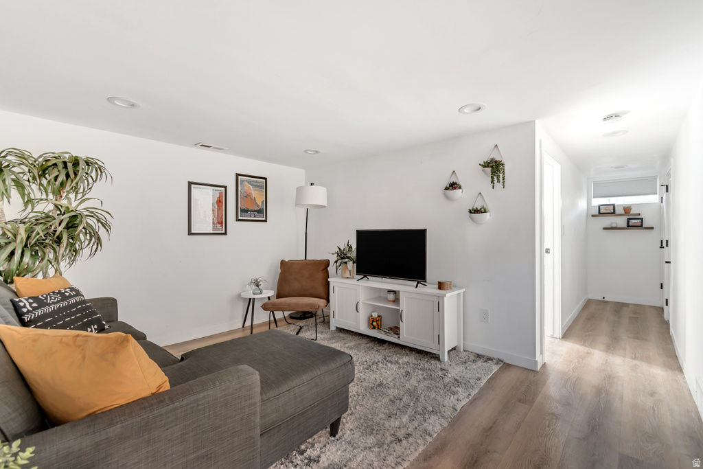 1934 S 1400 E Salt Lake City, UT 84105