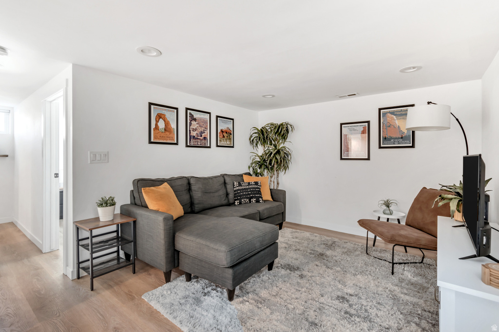 1934 S 1400 E Salt Lake City, UT 84105