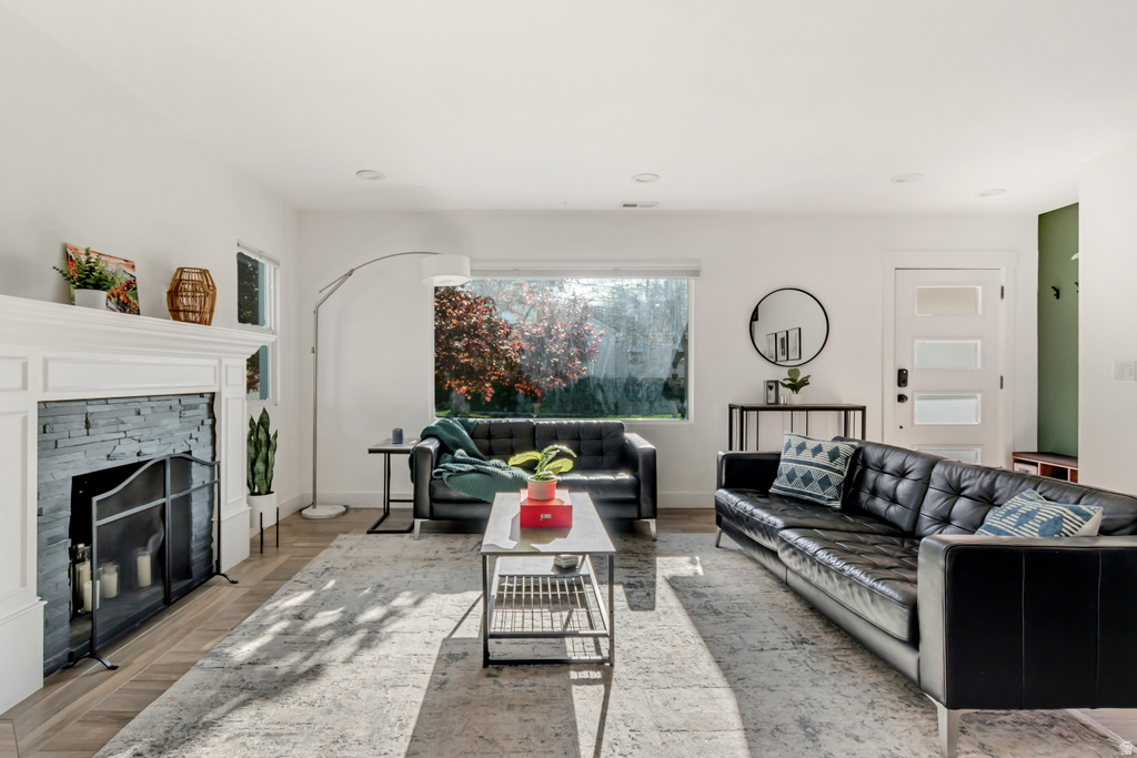 1934 S 1400 E Salt Lake City, UT 84105