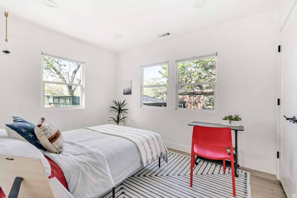 1934 S 1400 E Salt Lake City, UT 84105