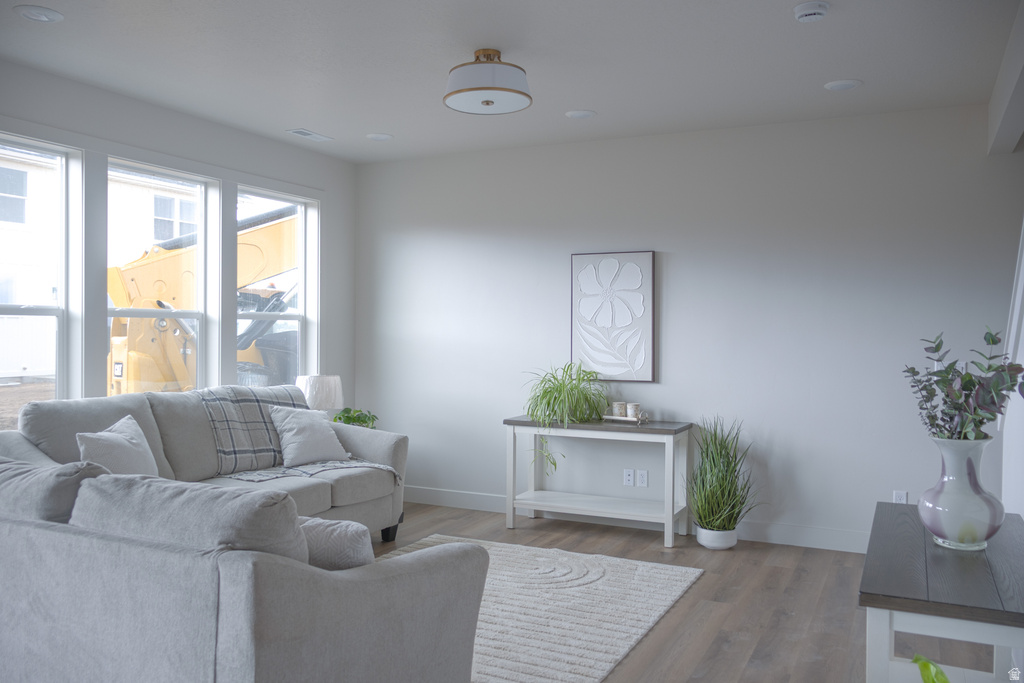 190 E 625 S Hyde Park, UT 84318