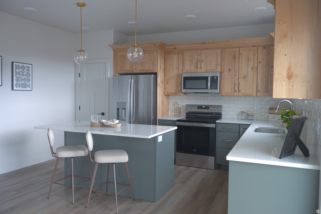 190 E 625 S Hyde Park, UT 84318