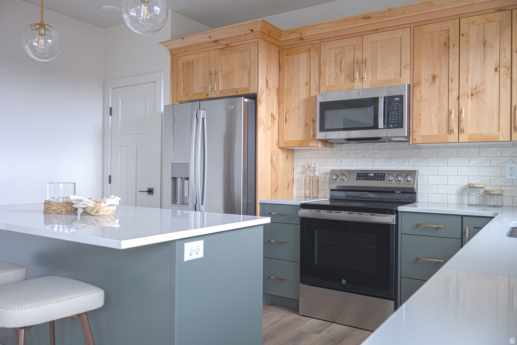 190 E 625 S Hyde Park, UT 84318