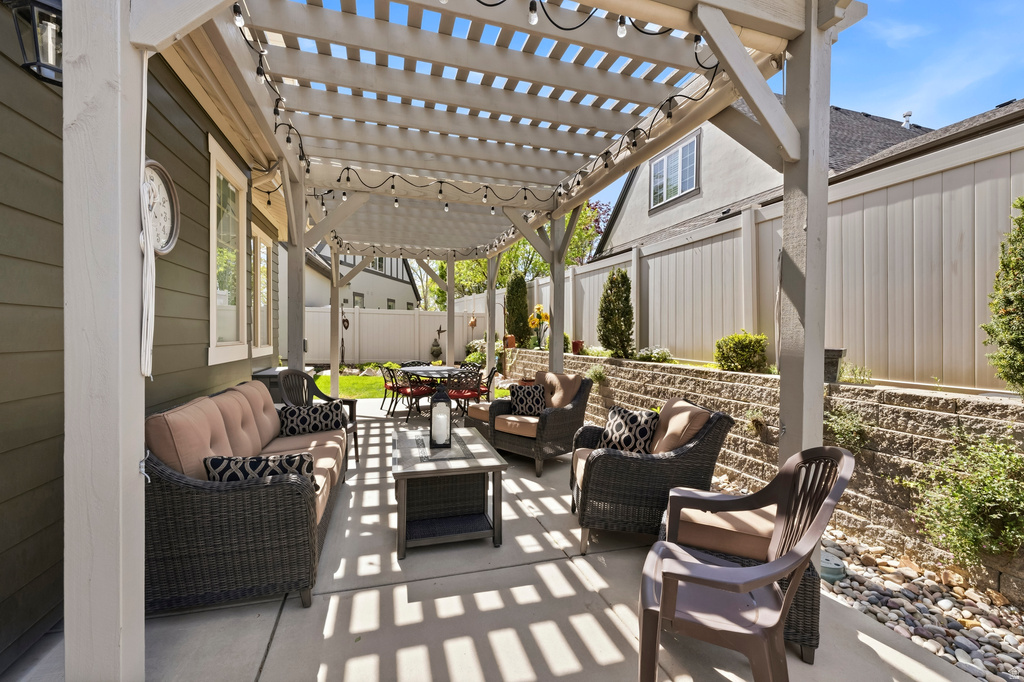 10718 S NAVARRO WAY South Jordan, UT 84009