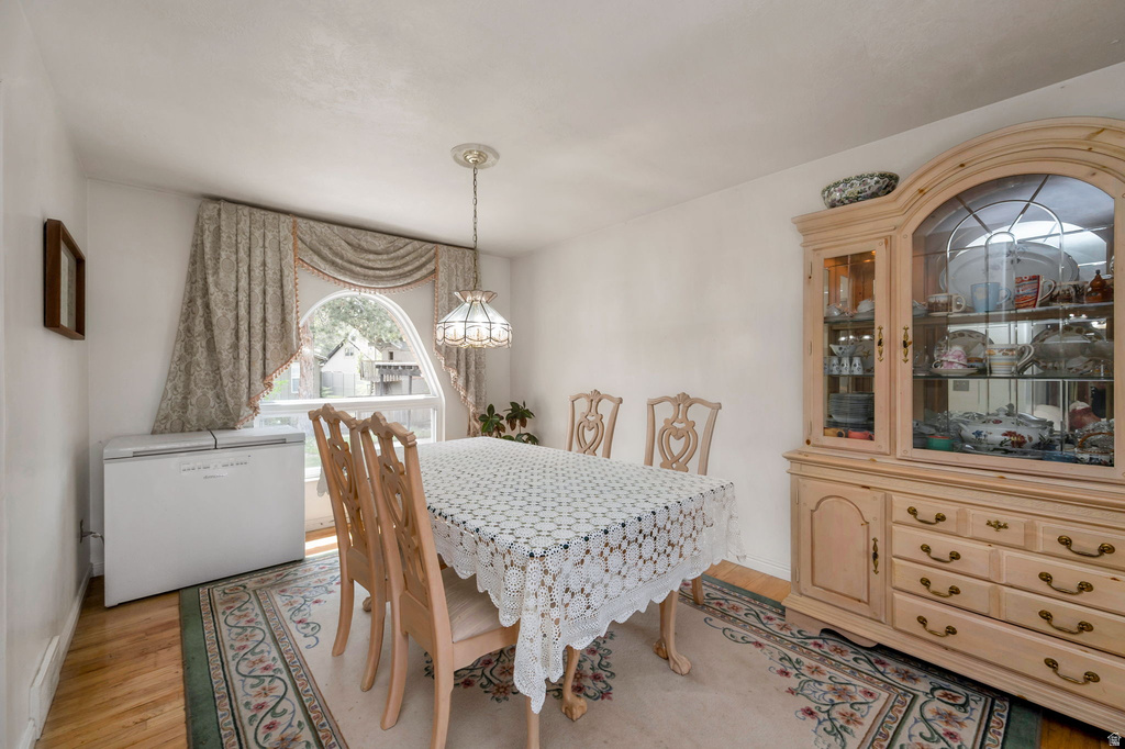 1860 E SPRING LN Holladay, UT 84117