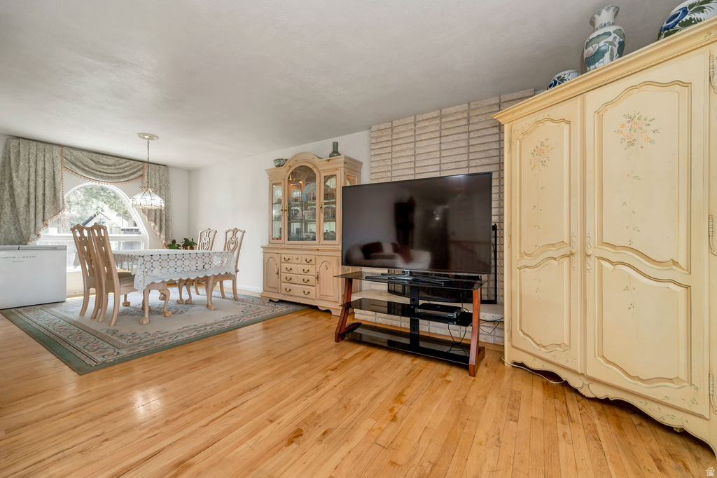 1860 E SPRING LN Holladay, UT 84117