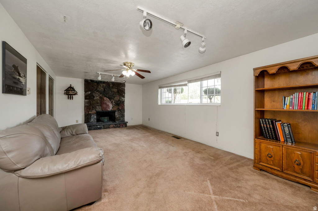 1860 E SPRING LN Holladay, UT 84117