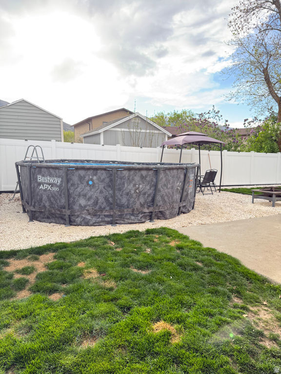 1453 S 400 E Kaysville, UT 84037