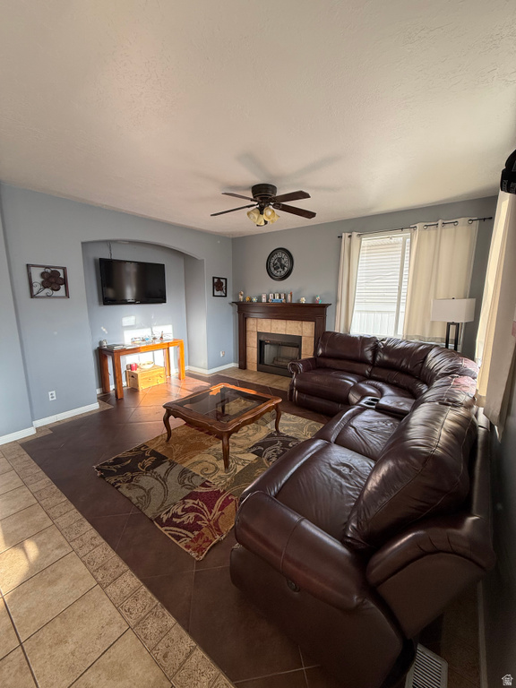 1453 S 400 E Kaysville, UT 84037