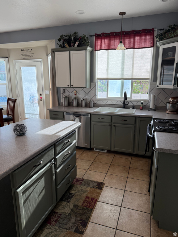 1453 S 400 E Kaysville, UT 84037