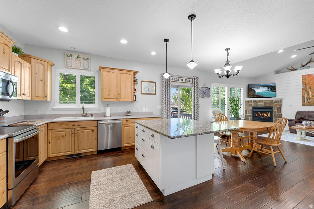 244 W ALPINE DR Saratoga Springs, UT 84045