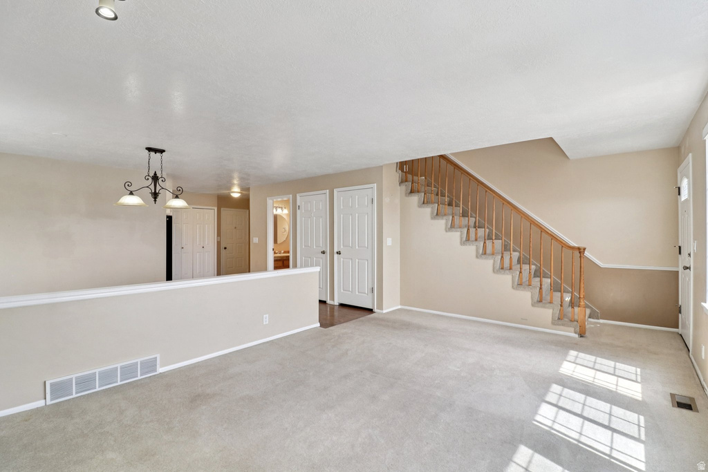 2122 W 5600 S Roy, UT 84067