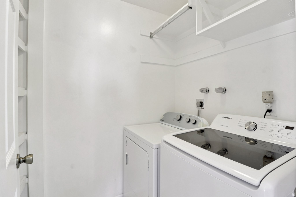 2122 W 5600 S Roy, UT 84067