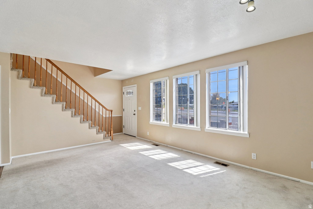 2122 W 5600 S Roy, UT 84067