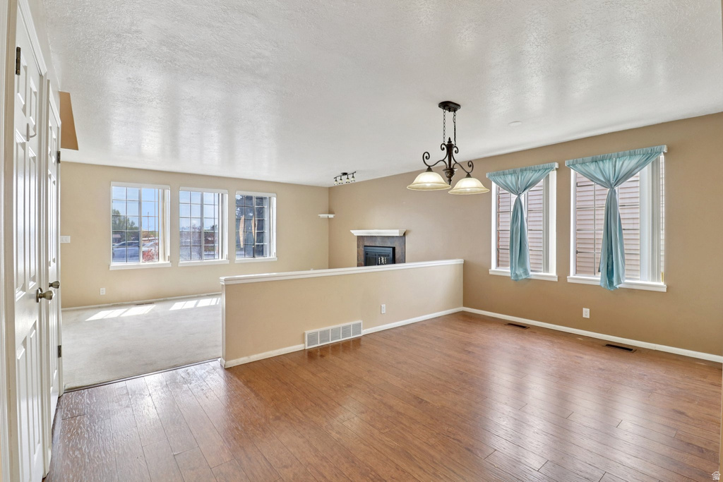 2122 W 5600 S Roy, UT 84067