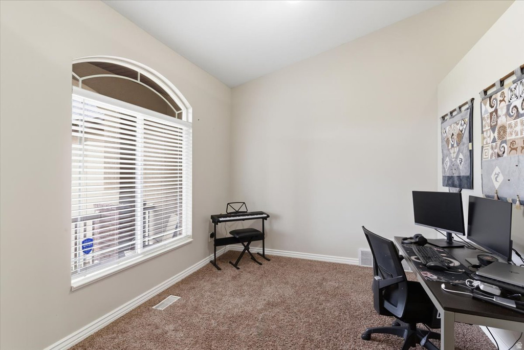 4521 W 5625 S Hooper, UT 84315