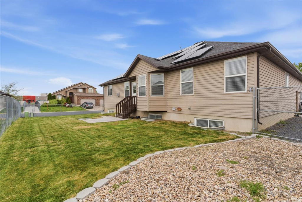 4521 W 5625 S Hooper, UT 84315