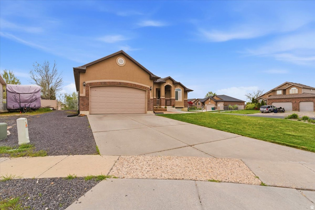 4521 W 5625 S Hooper, UT 84315