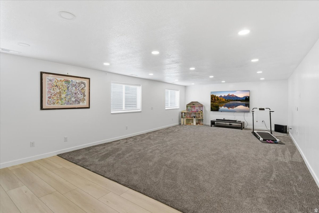 4521 W 5625 S Hooper, UT 84315