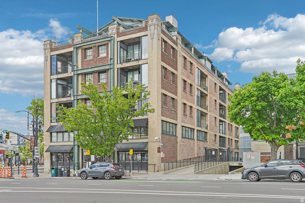 380 W 200 S #306 Salt Lake City, UT 84101