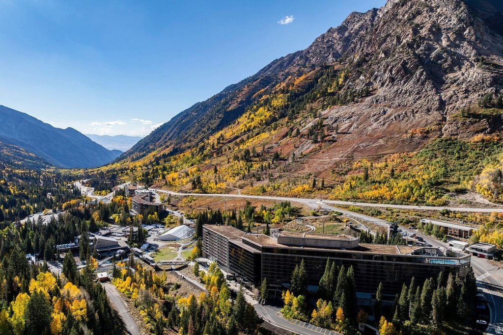 7371 S CANYON CENTRE PKWY #405 Cottonwood Heights, UT 84121