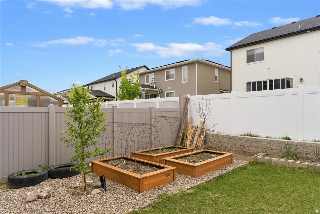 1998 W 900 N Layton, UT 84041