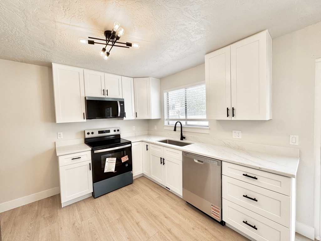 5222 S QUEENSWOOD DR Taylorsville, UT 84129