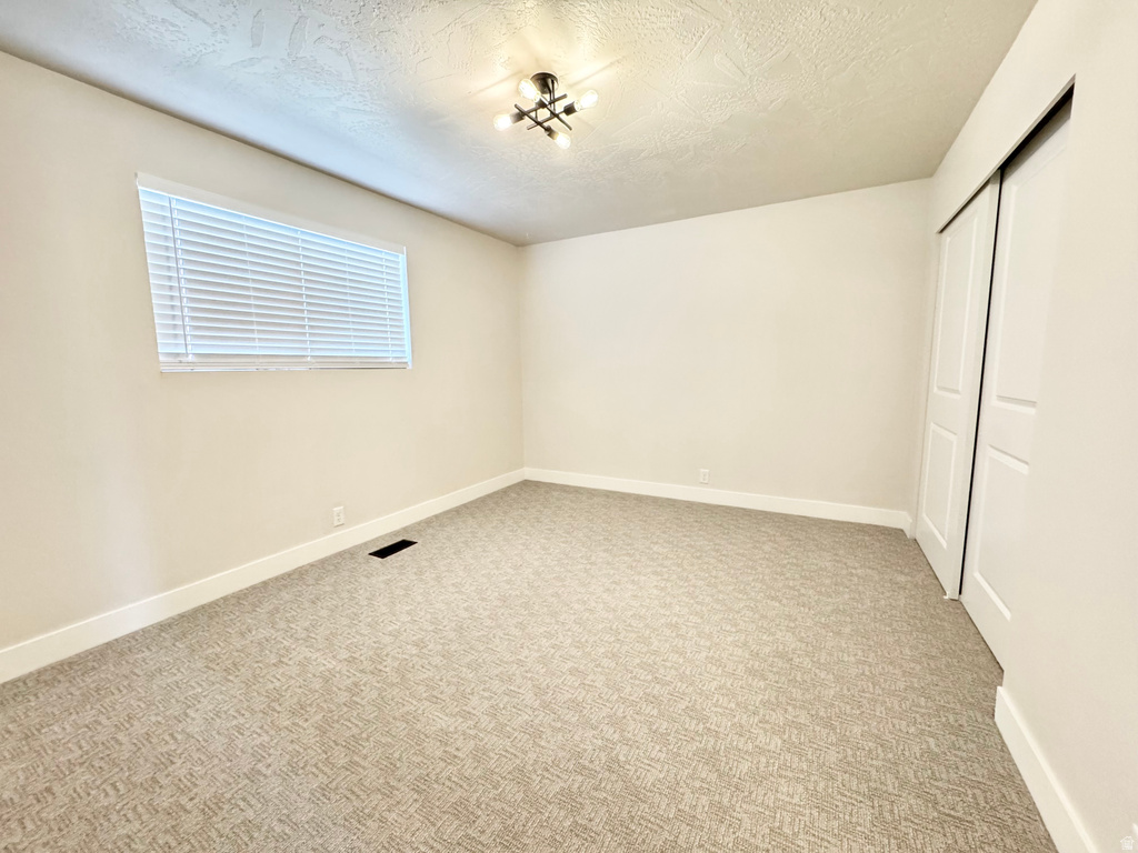 5222 S QUEENSWOOD DR Taylorsville, UT 84129