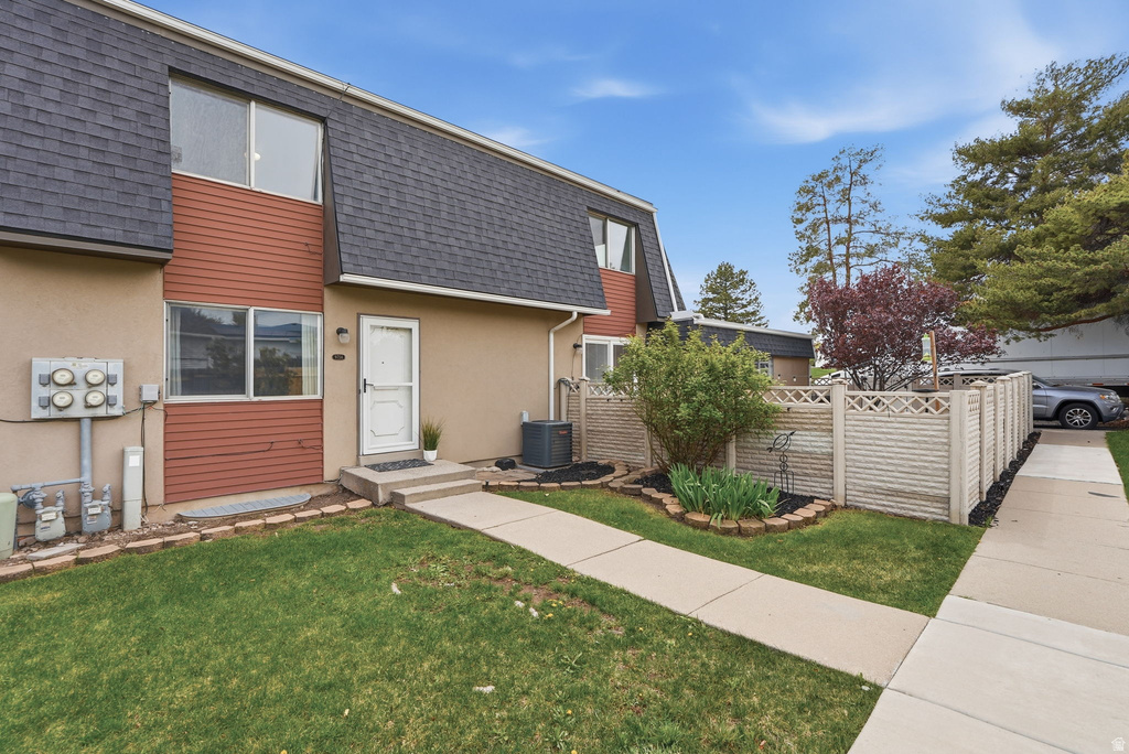 9754 S YORKSHIRE DR South Jordan, UT 84009