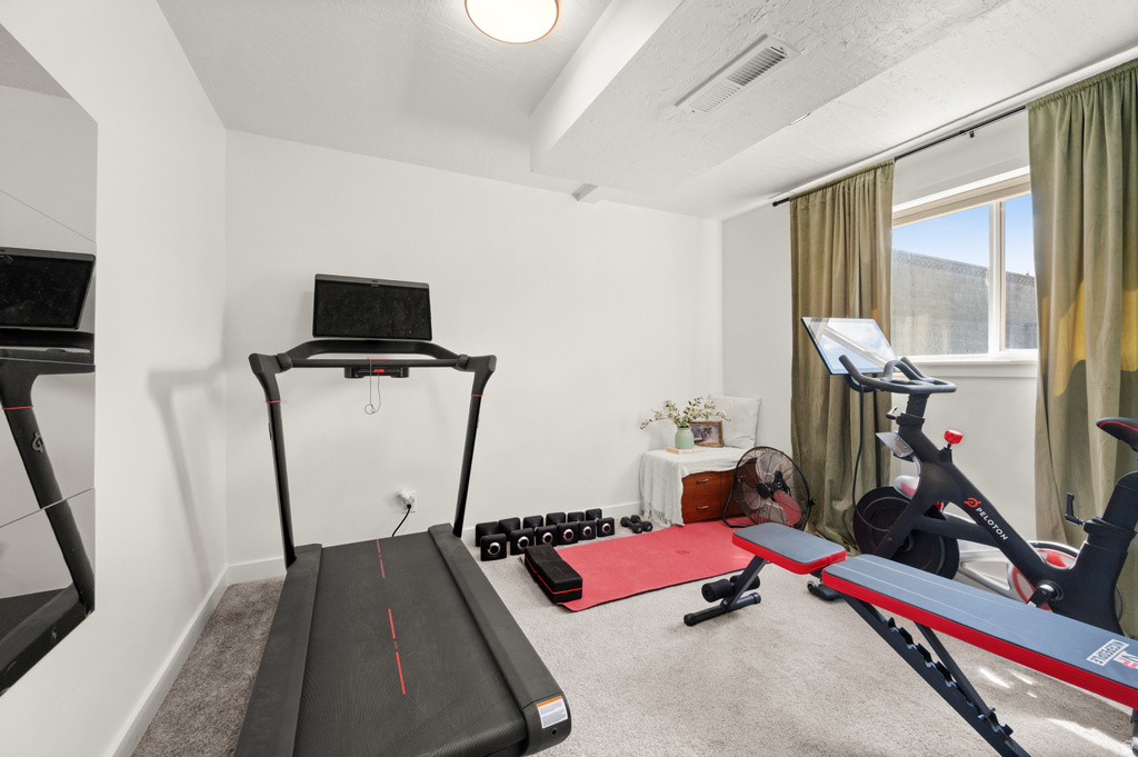 7257 W COPPER HILL DR Magna, UT 84044