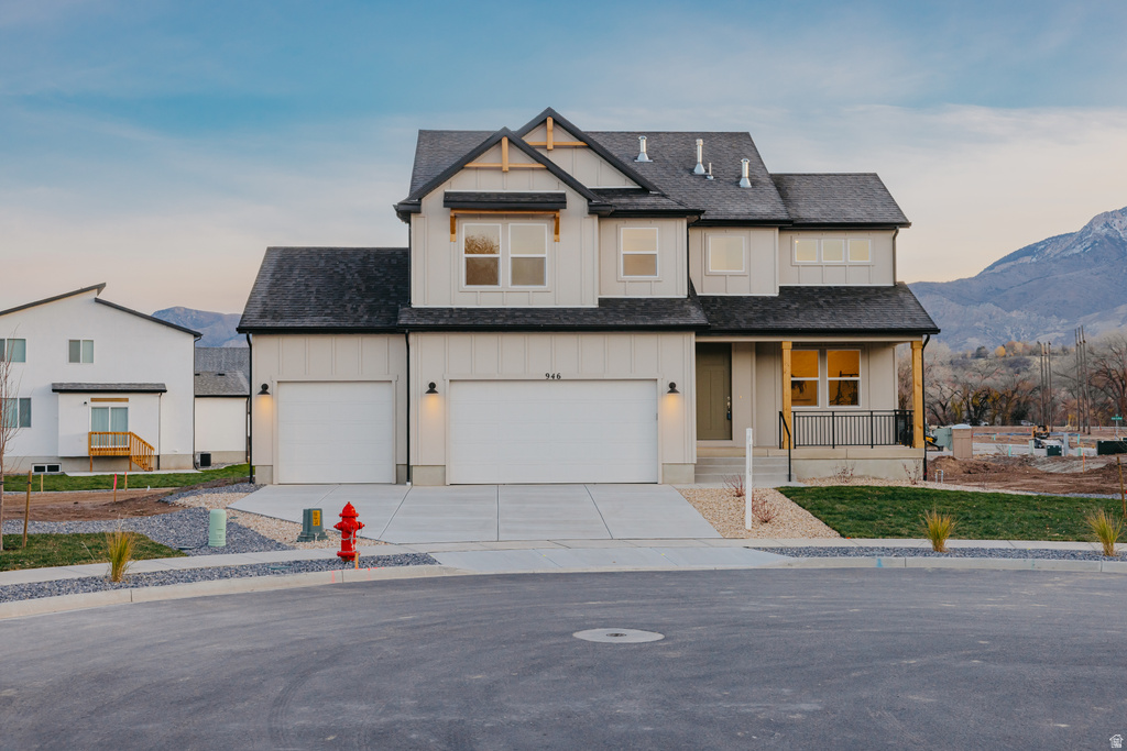 5233 S PARAMOUNT DR Riverdale, UT 84405
