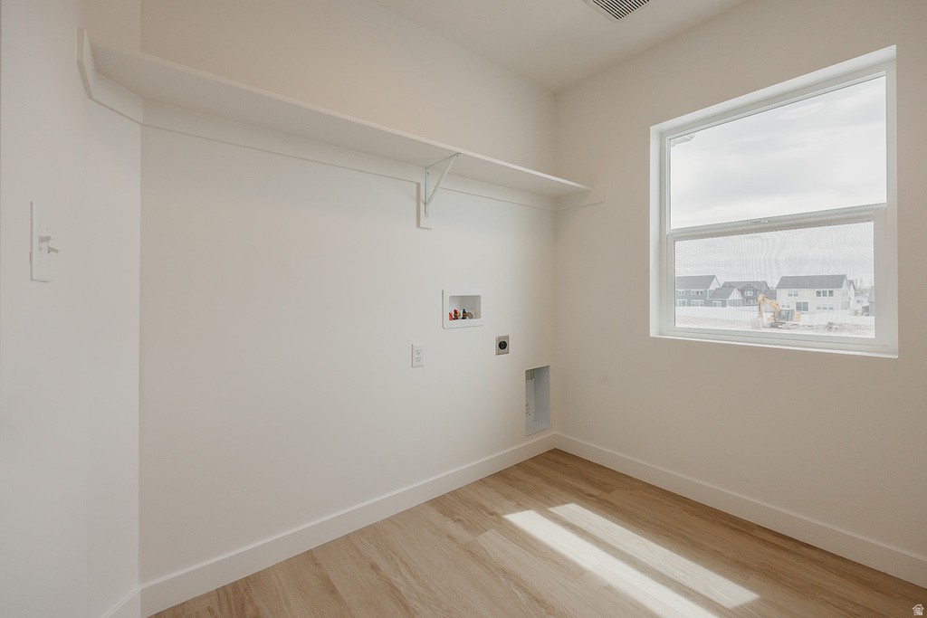 5233 S PARAMOUNT DR Riverdale, UT 84405