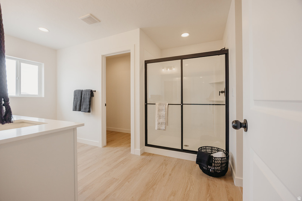 5233 S PARAMOUNT DR Riverdale, UT 84405