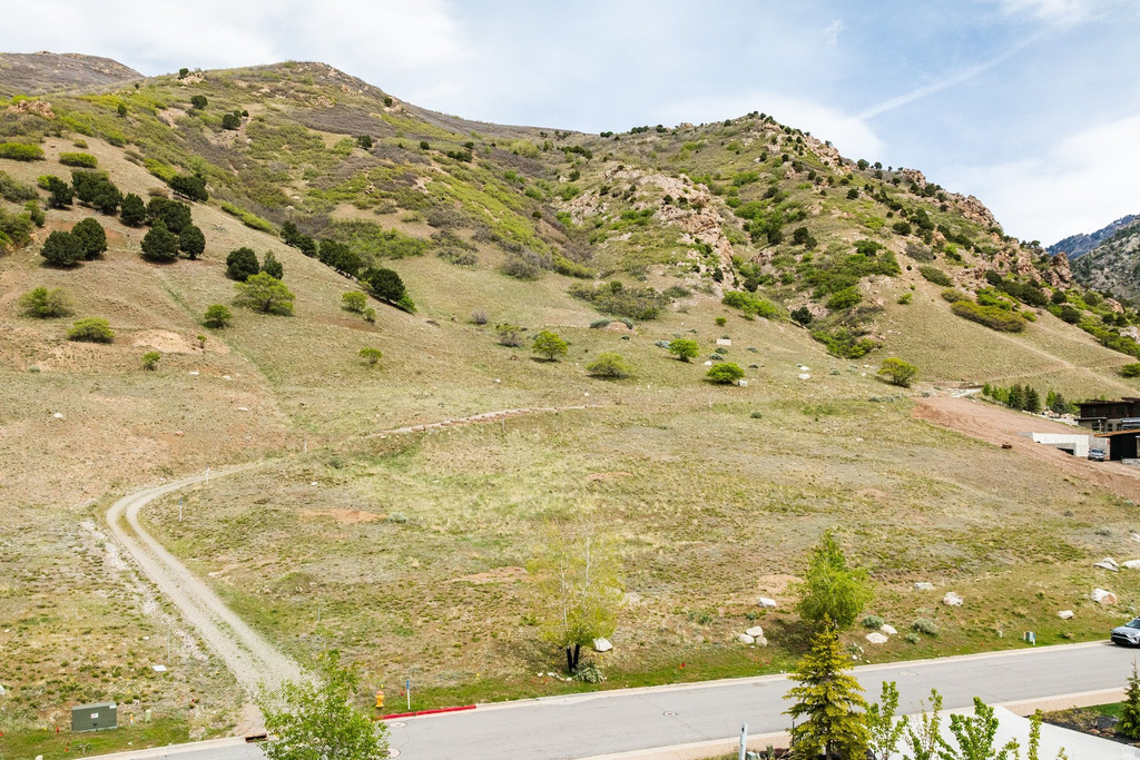 7141 S CITY VIEW DR Cottonwood Heights, UT 84121