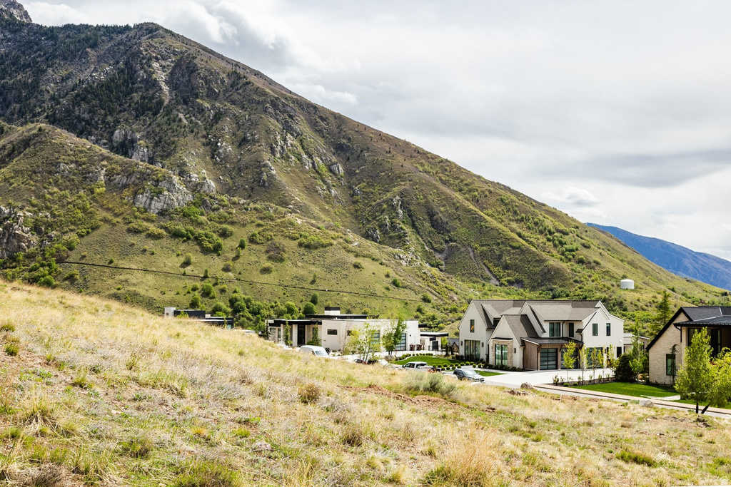 7141 S CITY VIEW DR Cottonwood Heights, UT 84121