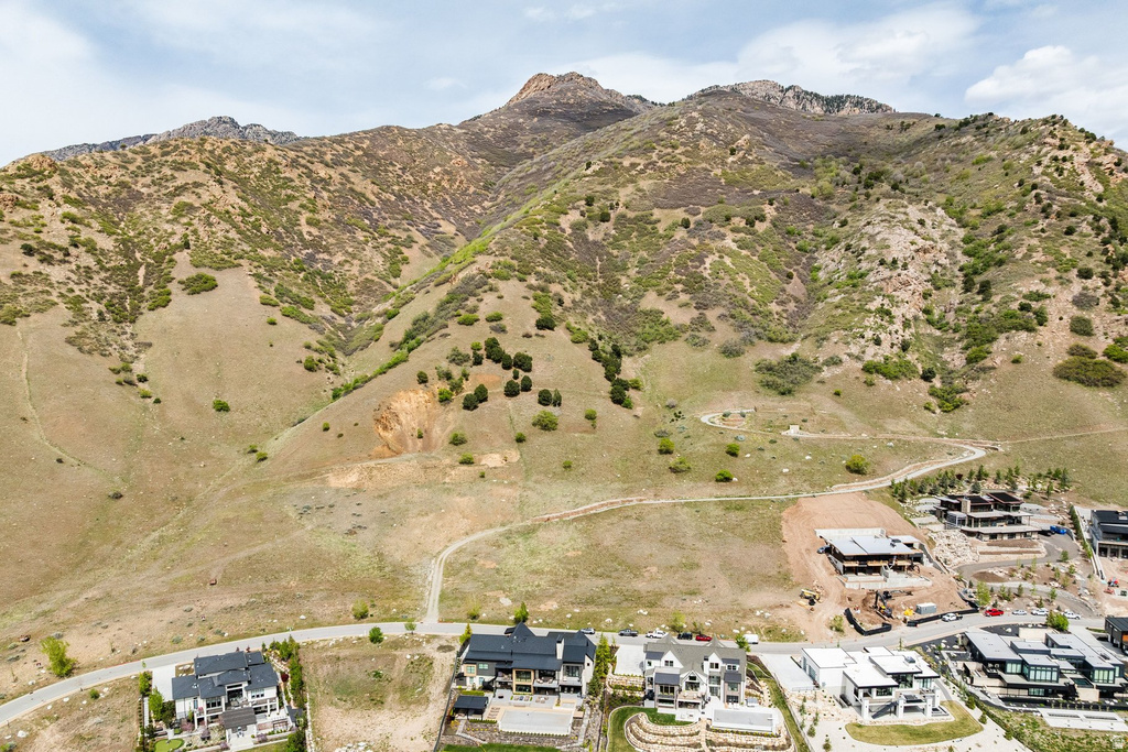 7141 S CITY VIEW DR Cottonwood Heights, UT 84121