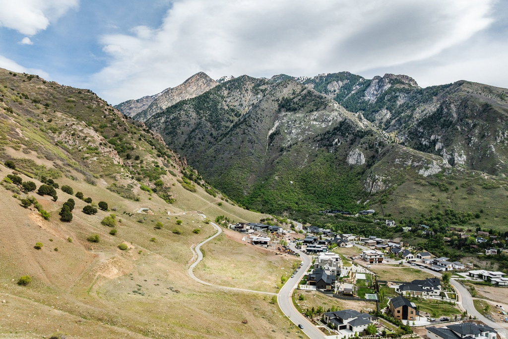 7141 S CITY VIEW DR Cottonwood Heights, UT 84121