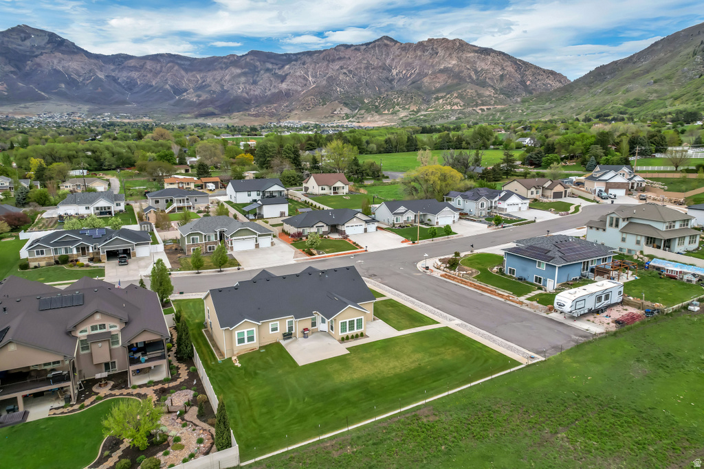 919 E 2050 N North Ogden, UT 84414