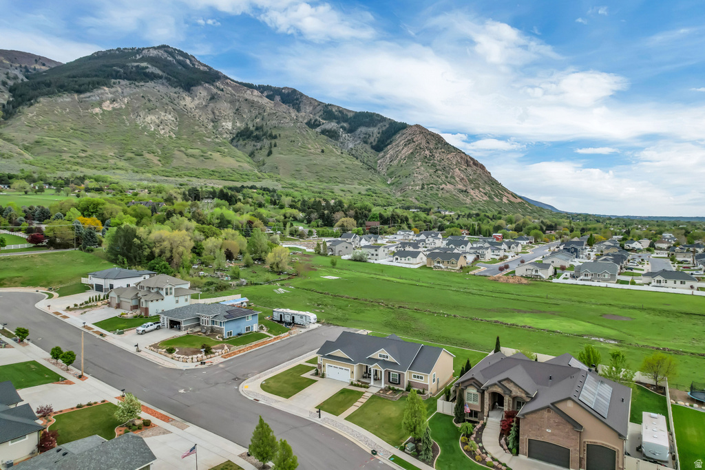 919 E 2050 N North Ogden, UT 84414