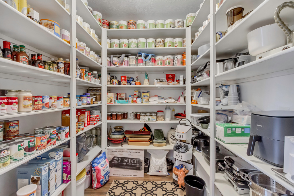 919 E 2050 N North Ogden, UT 84414