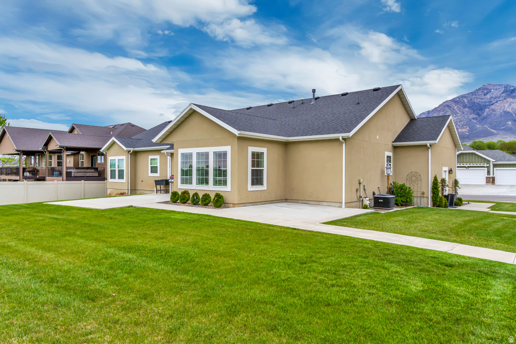 919 E 2050 N North Ogden, UT 84414