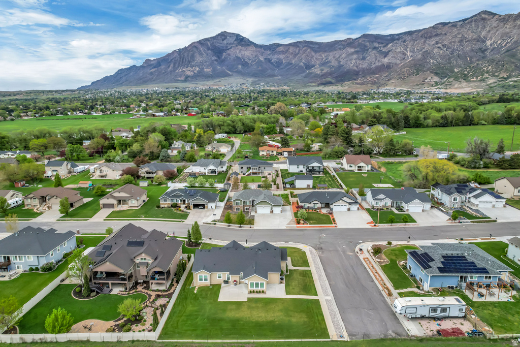 919 E 2050 N North Ogden, UT 84414