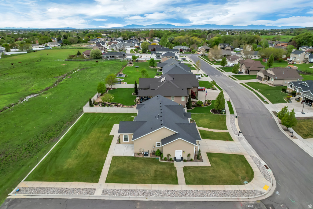 919 E 2050 N North Ogden, UT 84414